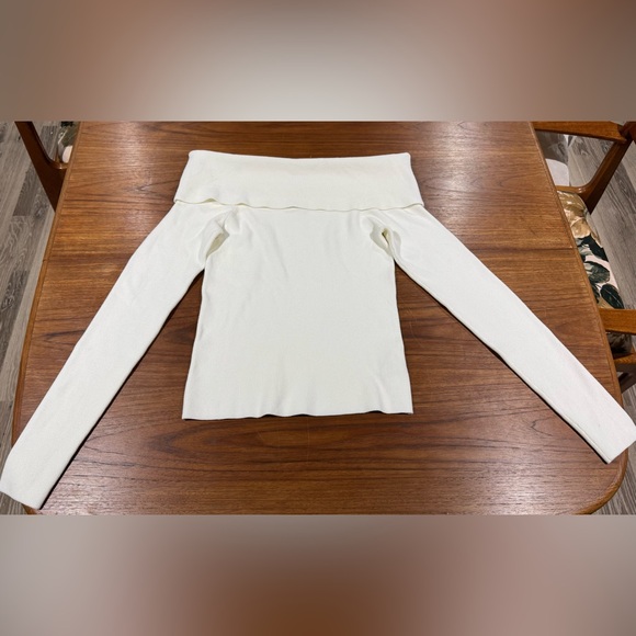 Aritzia Wilfred Nola Sweater in Light Birch Size L Wonder Yarn Slim‎ Fit Winter - Picture 3 of 11